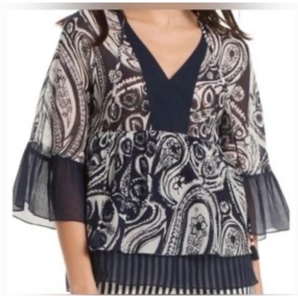 Trina Turk Ayden Navy Paisley Print Silk Blend Bell‎ Sleeve Top Blouse size XS/S